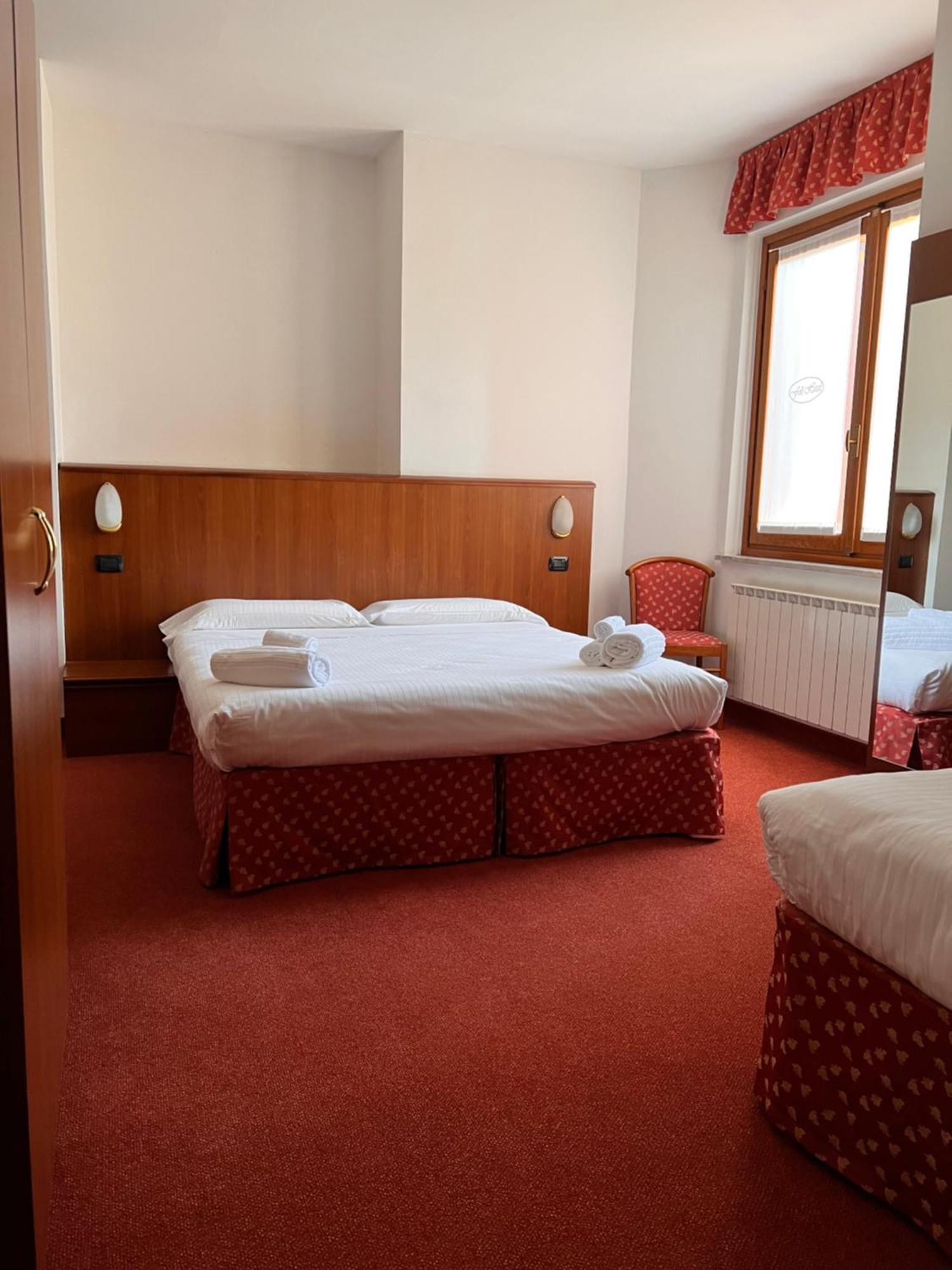 Fell Hotel Susa Zewnętrze zdjęcie
